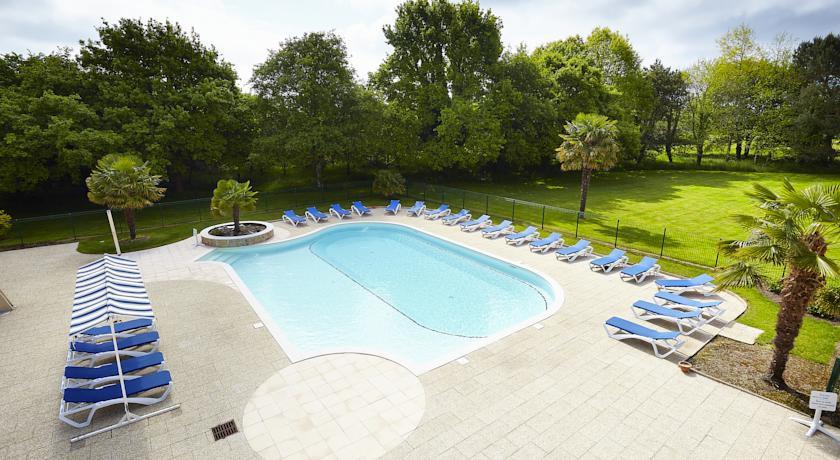 Hotel Du Golf Saint-Laurent 플뢰멜 외부 사진